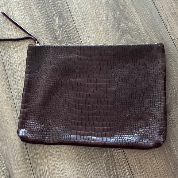 Banana Republic Handbags - Banana Republic clutch genuine leather/ suede